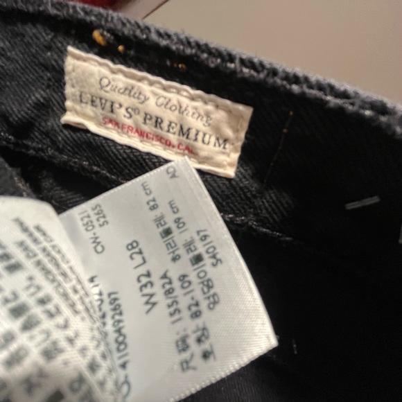 Gently Worn and Washed Item Levi’s 501 Skinny Jean - Picture 5 of 8